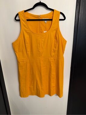 Banana Republic Sleeveless Scoop Tank in Mustard